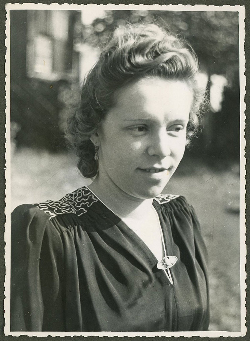 Edith Augustin, historisches Porträt